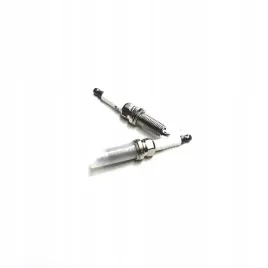 volvo-v40-v70-xc40-xc60-xc90-20-swiece-zaplono-oe-31673604