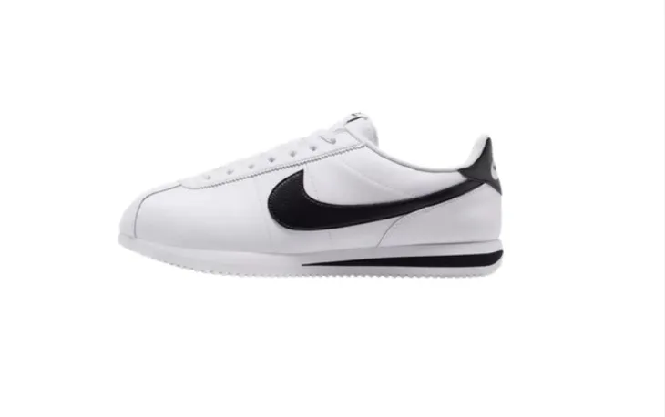 nike-cortez-white-38