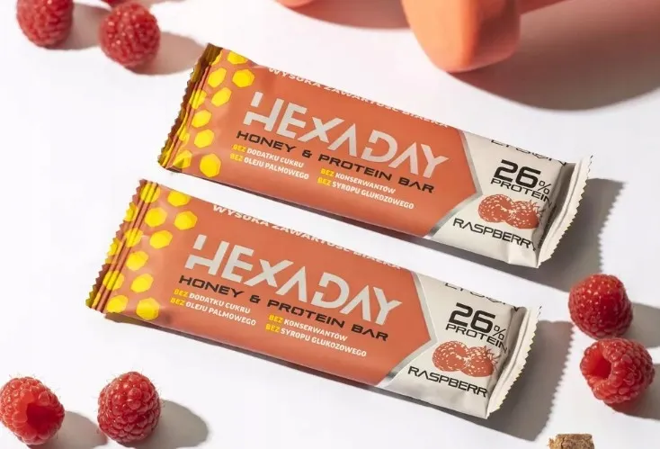 baton-proteinowy-malinowy-hexaday-45g