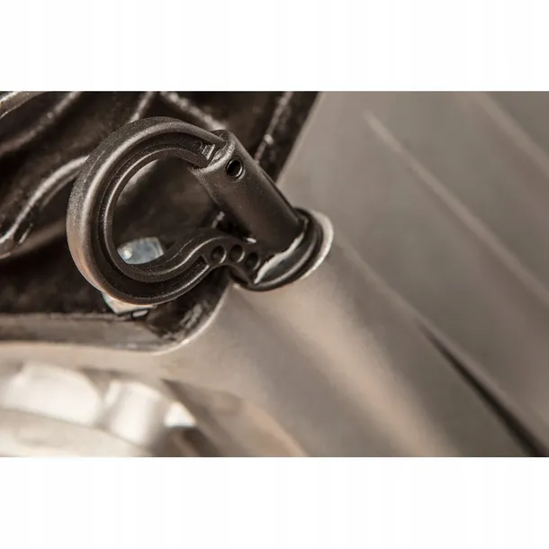 kompresor-olejowy-150l-230v-waga-z-opakowaniem-1-kg