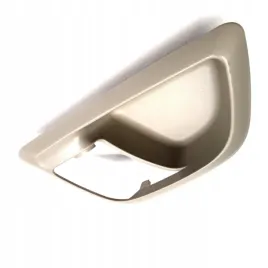 volvo-xc90-ramka-lewej-klamki-boczka-drzwi-oe-39973465