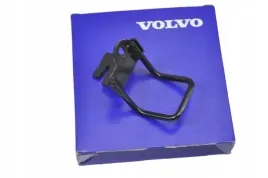volvo-xc40-zamek-rygiel-uchwyt-maski-zabezpieczeni