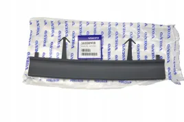 volvo-s40-v40-srodkowa-dokladka-zderzak-przod-oe