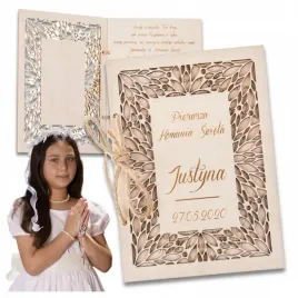 drewniana-kartka-prezent-na-komunie-swieta-zyczenia-pamiatka-komunii-imie