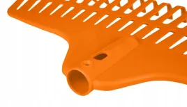 grabie-do-lisci-srednie-tworzywo-sztuczne