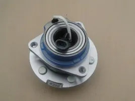 piasta-tylna-cadillac-srx-2004-2009