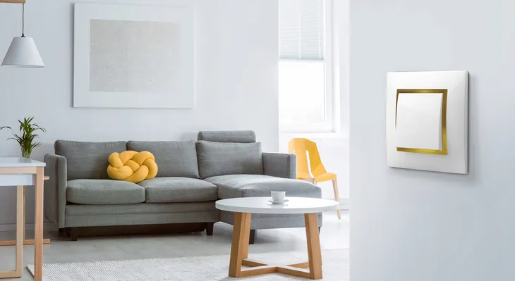 ramka-potrojna-ospel-bialy-kod-producenta-r-3ugc-31-00