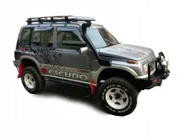 snorkel-suzuki-vitara-prawy-z-napisem-vitara