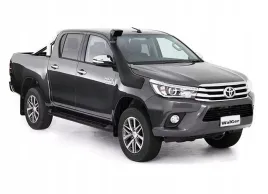 snorkel-toyota-hilux-revo-od-2015r-z-napisem-revo