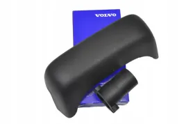 volvo-v70-zaslepka-haka-holowniczego-odpinanego-oe-8682055