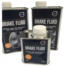 volvo-oryginal-plyn-hamulcowy-dot4-185l-oe-32214957-32214958