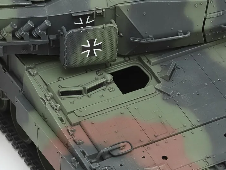 czolg-leopard-2a7v-model-35387-tamiya-okres-po-ii-wojnie-swiatowej-stan-zlozenia-do-zlozenia