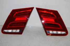 lampa-tyl-l-czesc-wewnetrzna-led-kolor-szkla-czerwony-mercedes-e-klasa