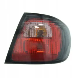 lampa-tyl-tylna-zew-prawa-depo-nissan-primera-p11