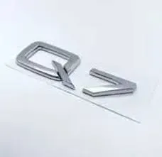 q7-emblemat-znaczek-logo-napis-audi-q7-silver