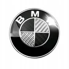 emblemat-znaczek-bmw-na-klape-tyl-czarny-carbon-74mm