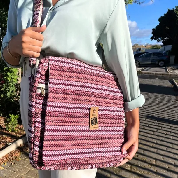 torba-na-laptopa-paleta-rozu-wielkosc-matrycy-15-5