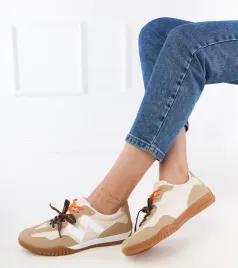 bezowe-sneakersy-trampki-z-kolorowymi-sznurowkami-bekki
