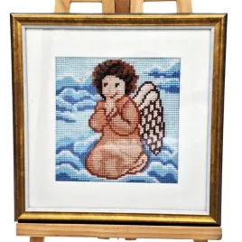 obraz-haftowany-aniolek-modlacy-sie-24x24-cm-w-zlotej-ramie