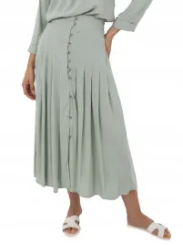 plisowana-spodnica-damska-midi-z-ozdobnymi-guzikami