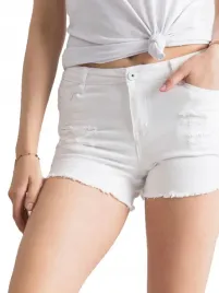 biale-spodenki-jeansowe-damskie-szorty-z-dziurami