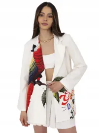 marynarka-casualowa-damska-z-poduszkami-na-ramionach