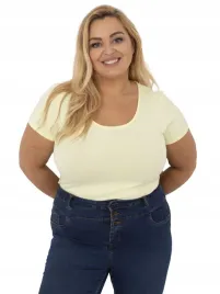 gladki-klasyczny-t-shirt-damski-dopasowany-plus-size