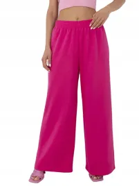 szerokie-stylowe-wygodne-spodnie-dresowe-przyjemne-w-dotyku