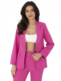 klasyczna-marynarka-elegancka-damska-o-dopasowanym-kroju