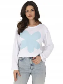 wygodna-luzna-bluzka-damska-oversize-z-kwiatem