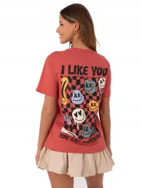 t-shirt-damski-bawelniany-o-dopasowanym-kroju