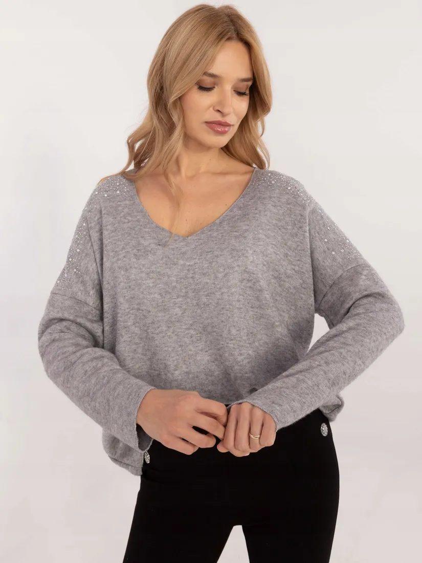 sweter-elegancki-damski-oversize-z-aplikacjami
