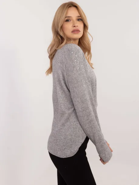 sweter-elegancki-damski-oversize-z-aplikacjami-plec-produkt-damski