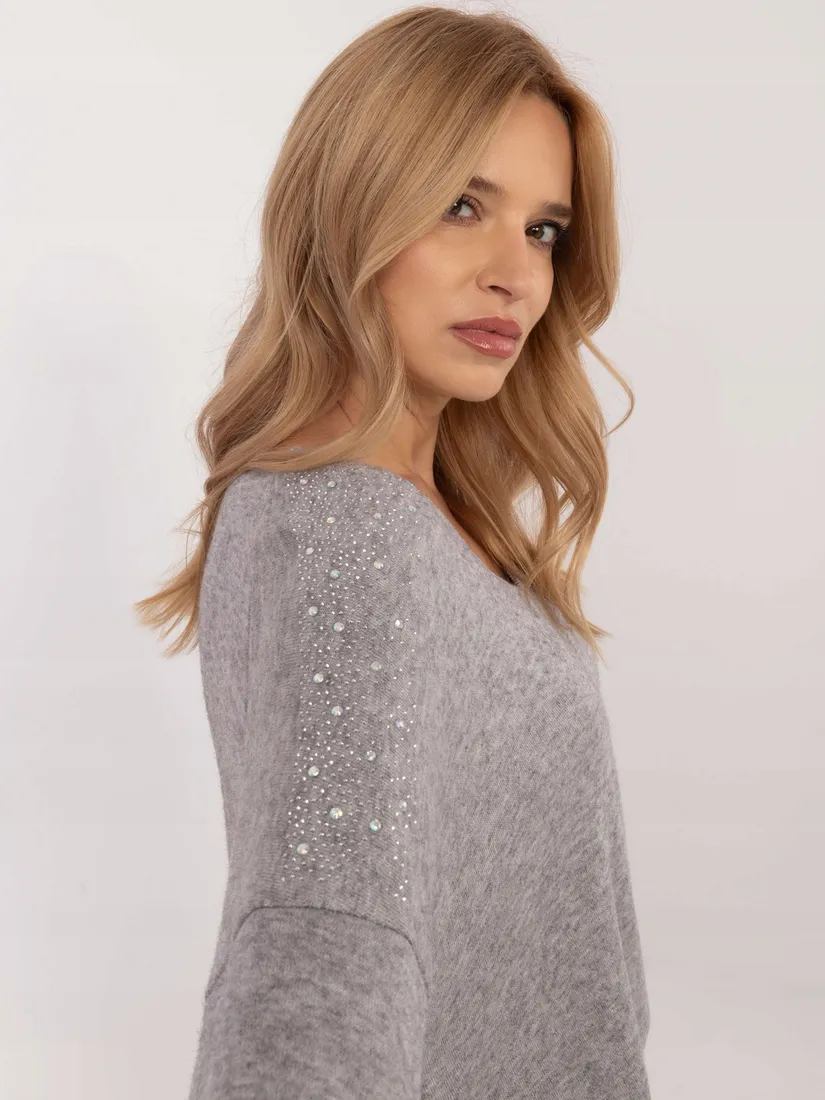 sweter-elegancki-damski-oversize-z-aplikacjami-stan-nowy