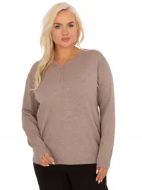 wygodny-sweter-plus-size-damski-z-guzikami