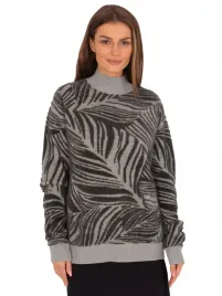 zjawiskowy-stylowy-sweter-damski-golf-z-motywem