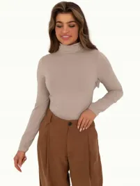 bluzka-dopasowana-damska-z-golfem-gladka