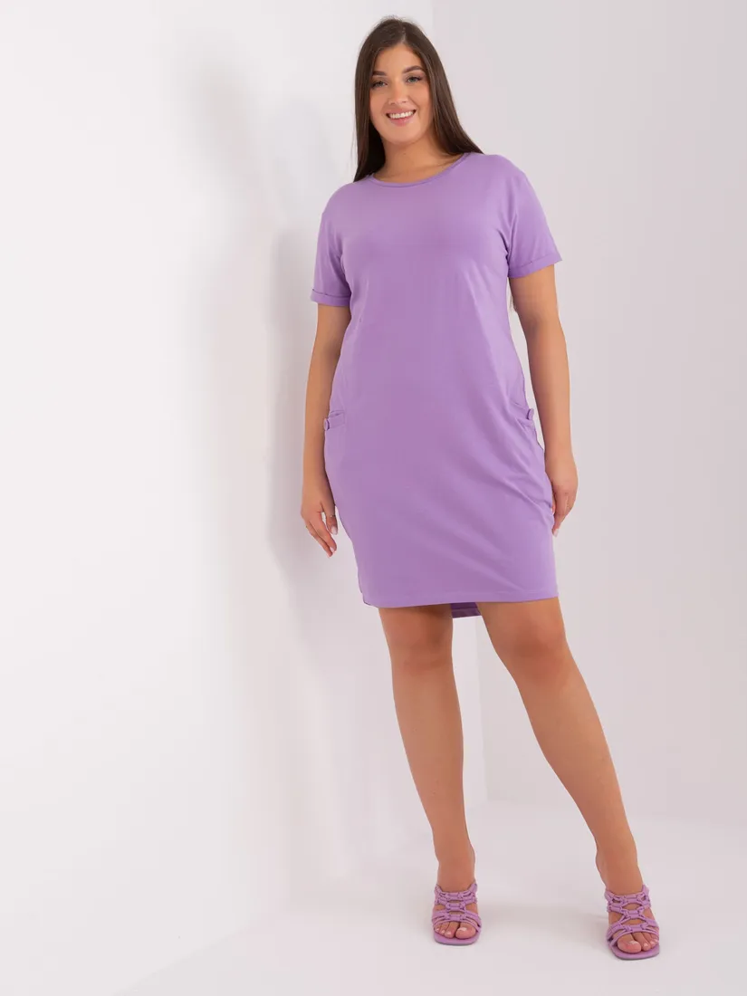 sukienka-damska-plus-size-prosta-przed-kolano