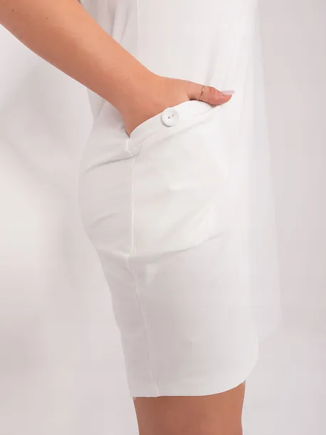 sukienka-damska-plus-size-prosta-przed-kolano-dlugosc-przed-kolano