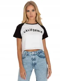 t-shirt-damski-bawelniany-z-nadrukiem-na-lato