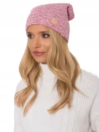 rozowa-czapka-damska-zimowa-beanie