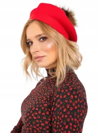 modny-beret-zimowy-damski-z-pomponem-kaszmir