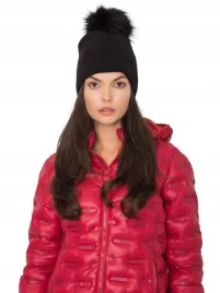 ocieplana-damska-czapka-z-pomponem-podszewka