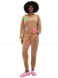 komplet-casualowy-welurowy-damski-bluza-spodnie