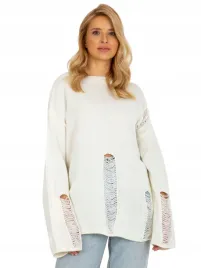 wygodny-sweter-damski-oversize-z-dziurami-welna