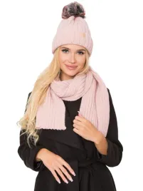 komplet-zimowy-damski-czapka-szalik-cieply