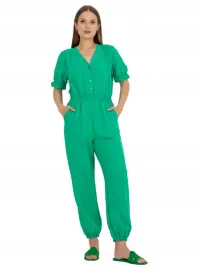 letni-kombinezon-damski-z-kieszeniami-s