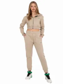 damski-komplet-krotka-bluza-spodnie-dresowe-