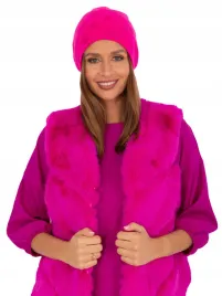 stylowa-modna-czapka-zimowa-damska-z-aplikacja-beanie