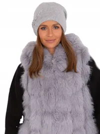 dzianinowa-czapka-zimowa-damska-z-cyrkoniami-beanie